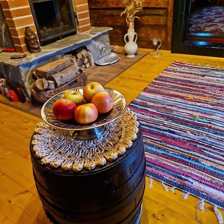 Вілла Casa Hariton Dragus Екстер'єр фото